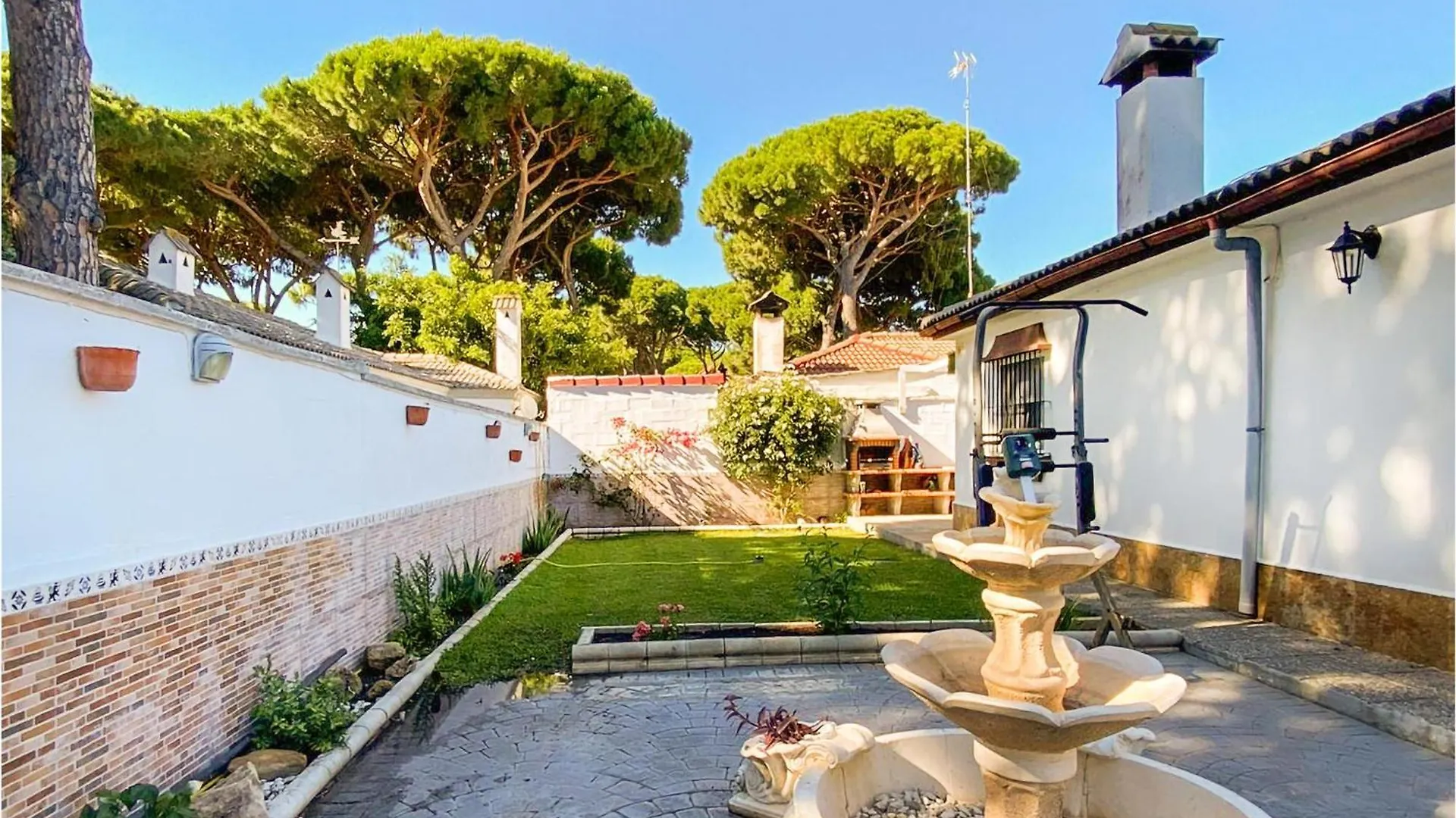 4 Bedroom Nice Home In Chiclana De La Fronter Chiclana de la Frontera 0*,  Spain