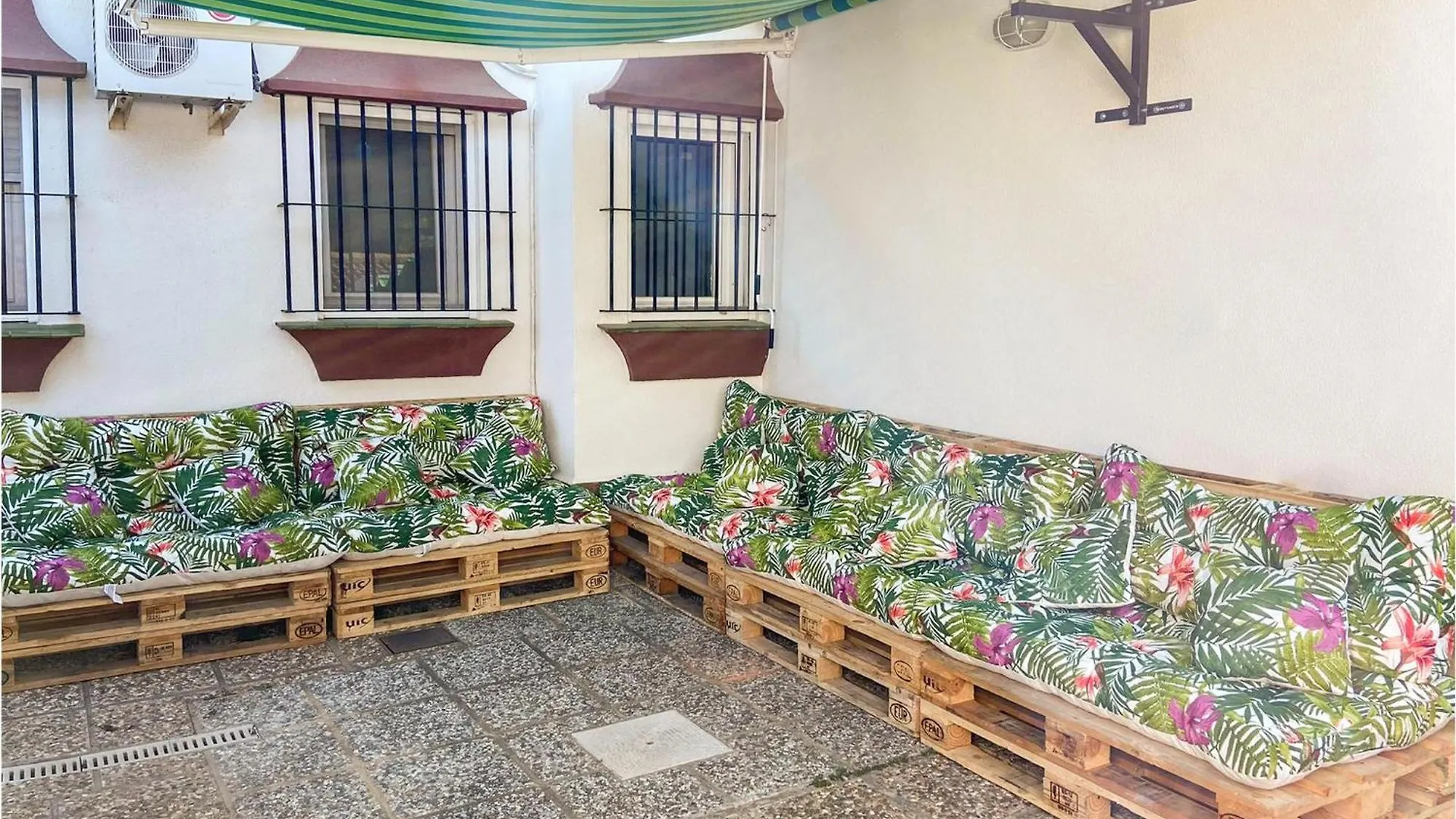 4 Bedroom Nice Home In Chiclana De La Fronter Chiclana de la Frontera